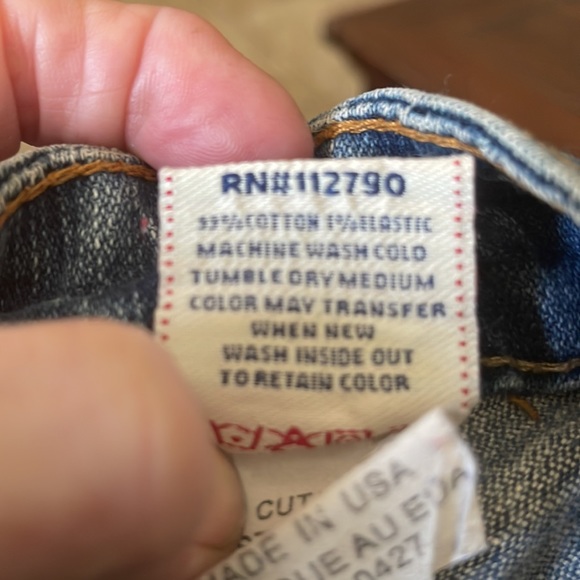 True Religion Joey Flared Jeans size 27. Content - 99% cotton 1% elastic - Picture 7 of 7